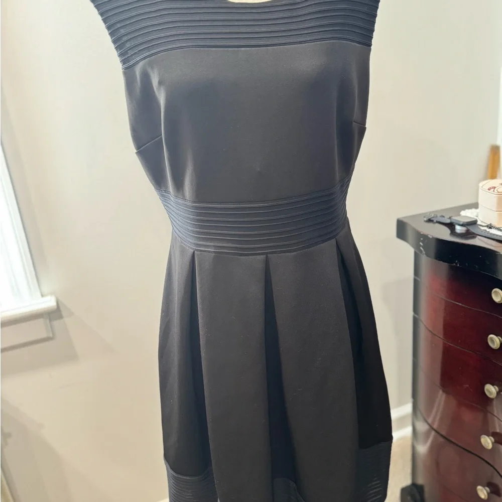 SD Collection Elegant Black Dress - Picture 1 of 8